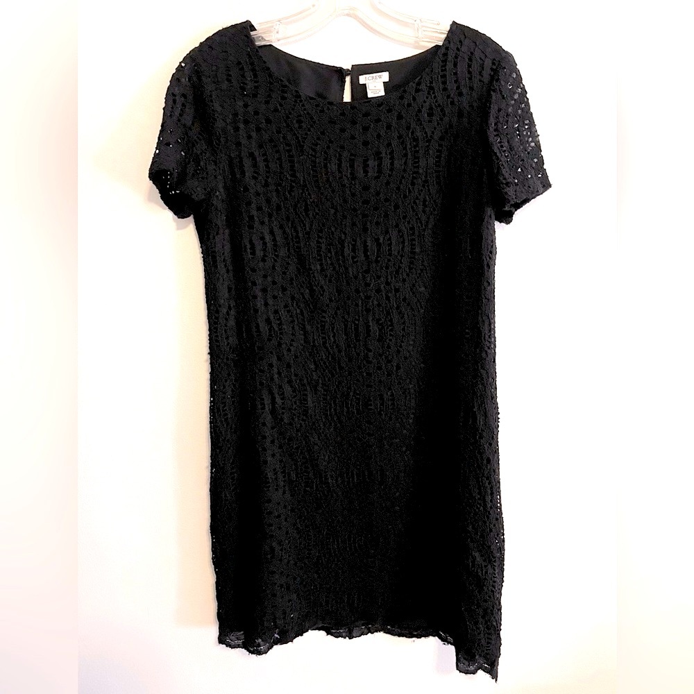 J. Crew Factory Eyelet Lace Short Sleeved Sheath Dress in Black. Lined. Size 6